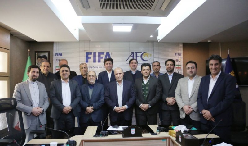 برگزاری جلسه رئیس فدراسیون فوتبال در تهران
