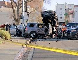 یک نوجوان 13 ساله پلیس کالیفرنیا را در تعقیب و گریز با ماشین سرقتی هدایت می کند و تصادف می کند و 1 کشته و نزدیک به ده ها زخمی بر جای می گذارد.